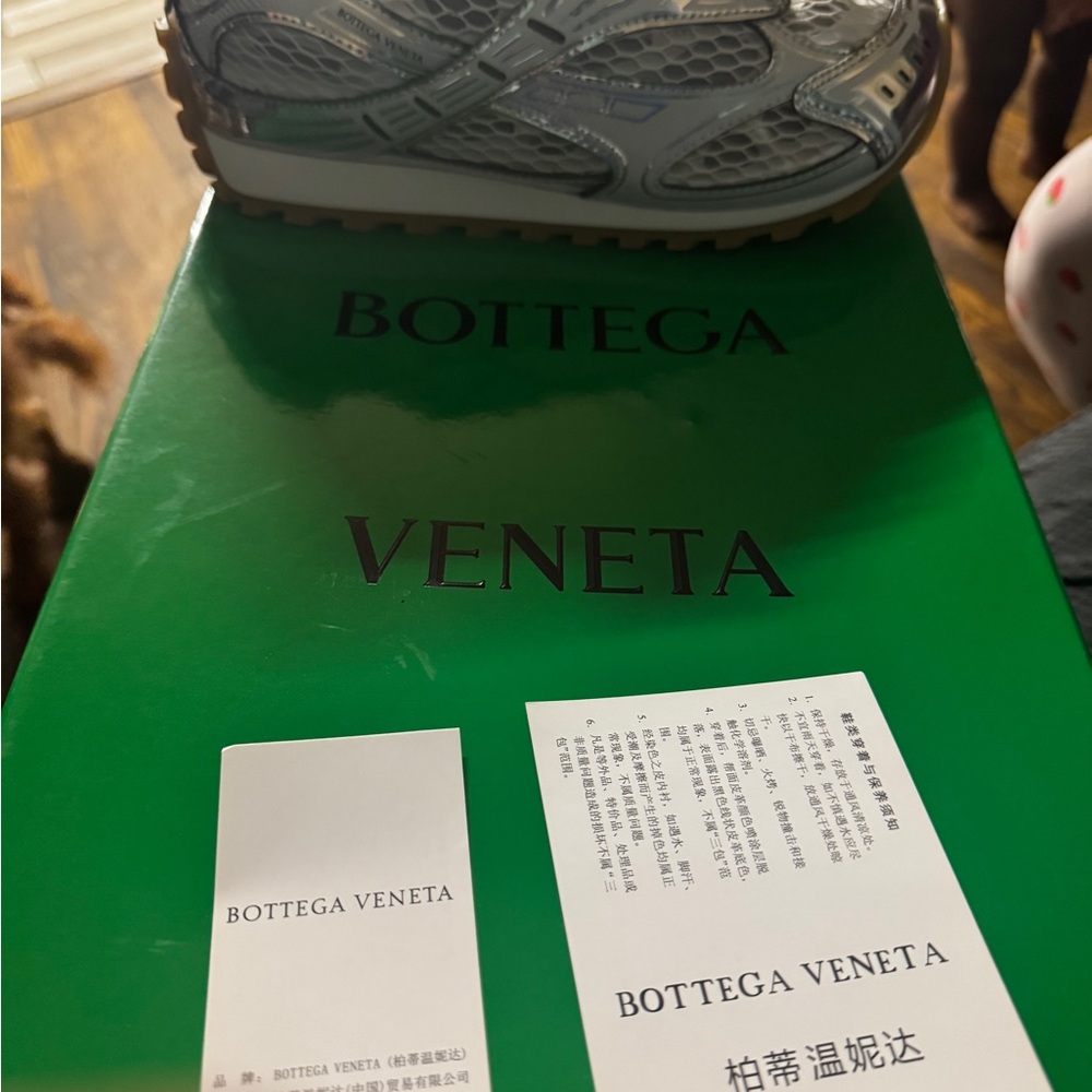 Brand New Bogetta Sneakers